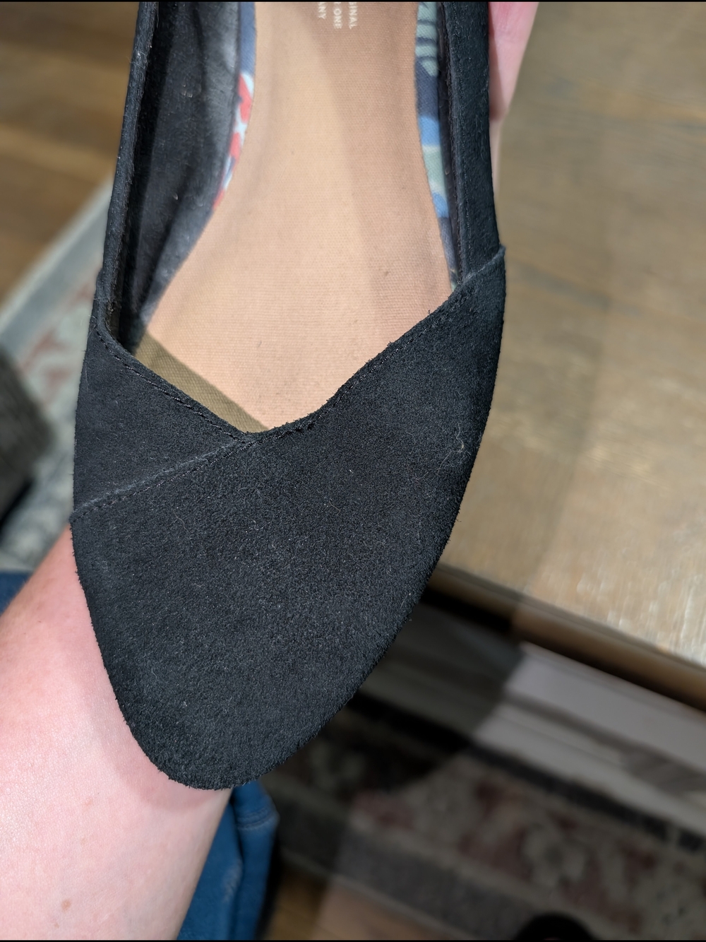 Tom's Black Women's Suede Flats - Size 11 - Picture 3 of 7